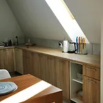 Luna - Klimatyczne Na Poddaszu - Gory Sowie - Jezioro Apartment