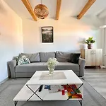 Luna - Klimatyczne Na Poddaszu - Gory Sowie - Jezioro Apartment *