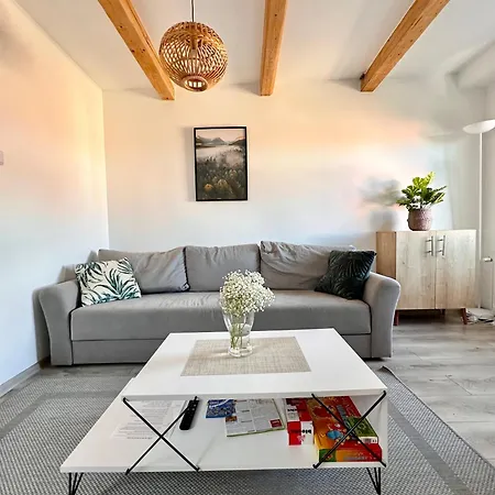 Luna - Klimatyczne Na Poddaszu - Gory Sowie - Jezioro Apartmán *